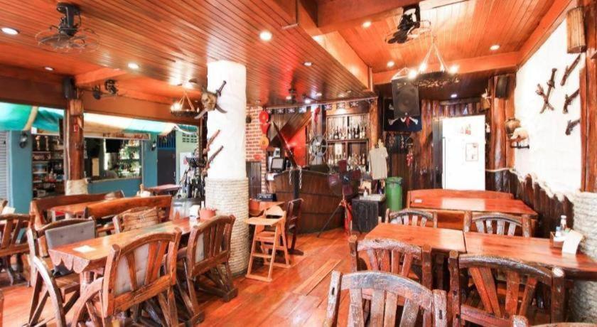 Oyo 1103 Pirates House Hotel Islas Phi Phi Exterior foto